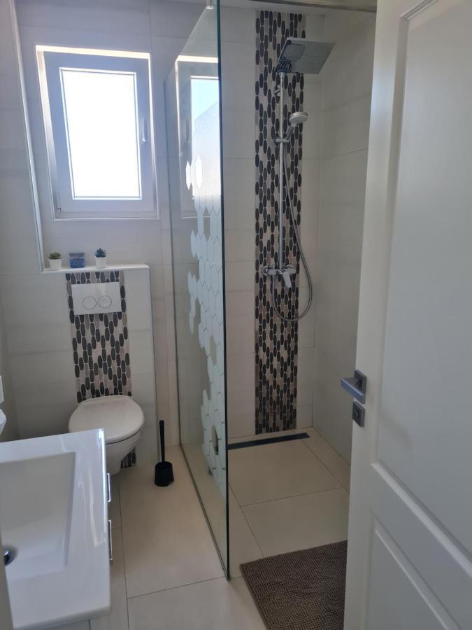Holiday Apartment Marijana Kaštela Esterno foto