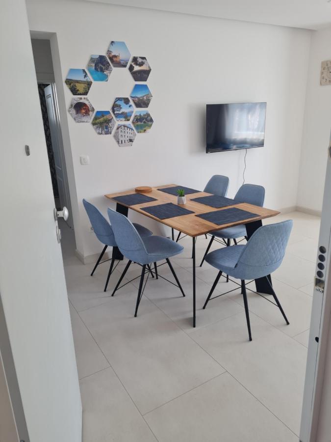 Holiday Apartment Marijana Kaštela Esterno foto