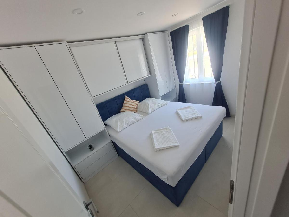 Holiday Apartment Marijana Kaštela Esterno foto