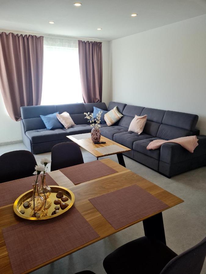 Holiday Apartment Marijana Kaštela Esterno foto